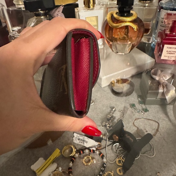 Louis Vuitton Wallet/Card holder - Picture 2 of 10